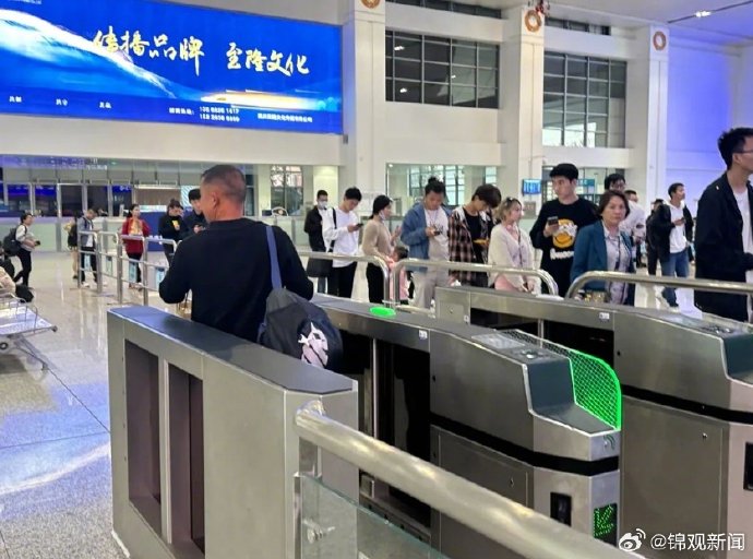 站内换乘通道真能为旅客节省半小时换乘时间吗?(含视频)|福州火车站|福州市|福建省|站台|安检_手机新浪网