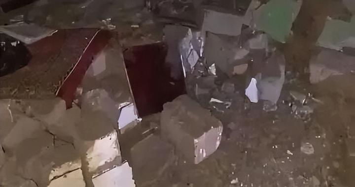 巴基斯坦军方发动空袭，“打死80余人”