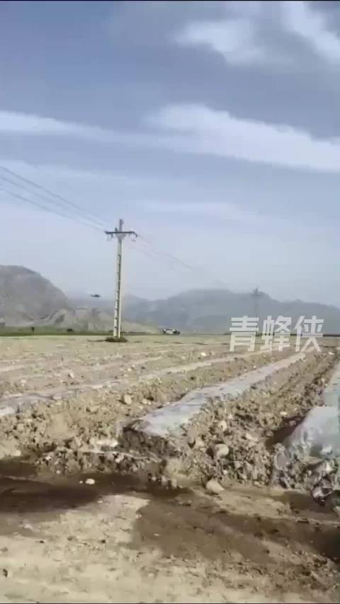 美军搜救直升机被伊朗士兵机枪追打