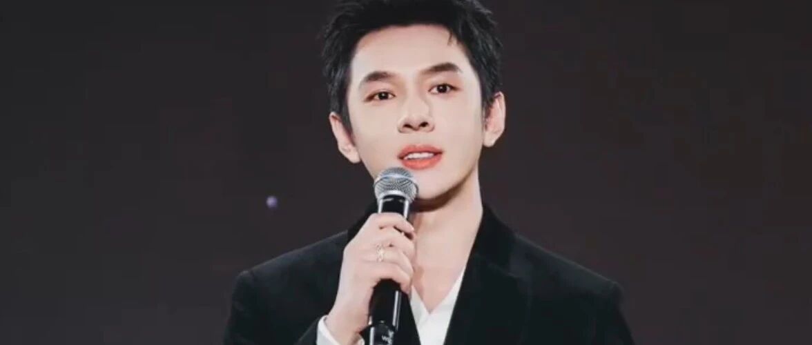 李佳琦“宣布退休”？消失两个月真相曝光，这波全网都被带偏了