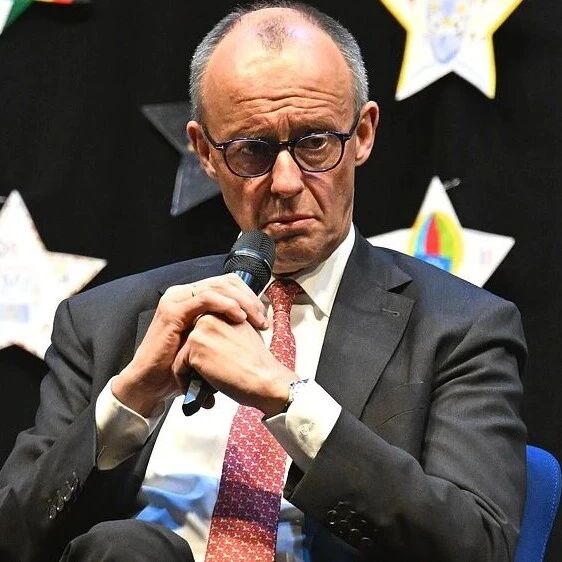 “美国正被伊朗羞辱” 德国总理默茨：伊朗明显比人们想象的要强大 而美国没有令人信服的谈判策略