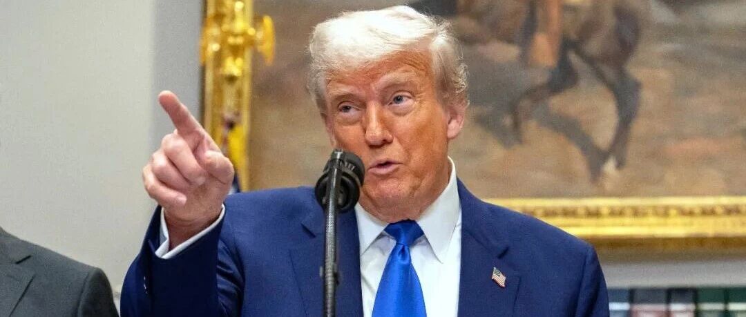 美军舰拦截一艘试图驶往伊朗的油轮！美官员：特朗普不喜欢伊朗提出的方案！