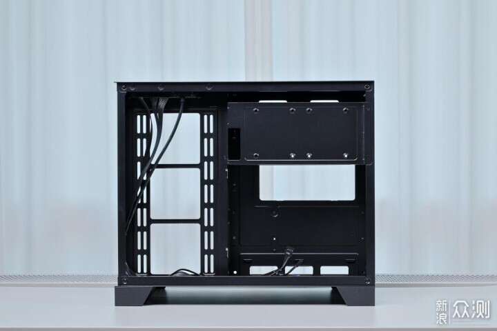 9850X3D+5080星曜+48G內存 高配海景房主機_新浪眾測