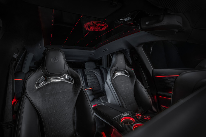 梅赛德斯-AMG GT高性能SUV全球首秀