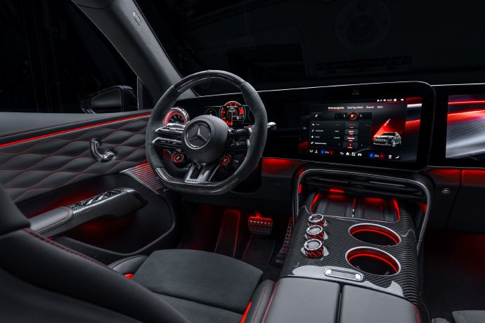 梅赛德斯-AMG GT高性能SUV全球首秀