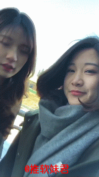 妹子正要去骚扰LOL玩家