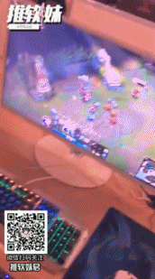 第一个玩人机的