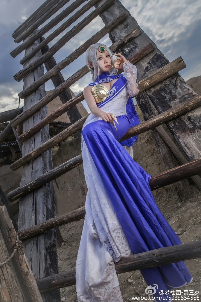 剑网3女神npc苏曼莎cos赏一本满足的好胸