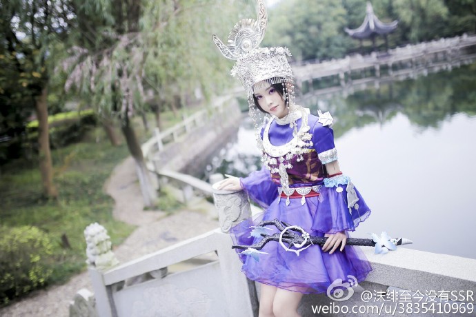 银铃巫笛轻鸣引 《剑网3》毒萝南皇cos赏