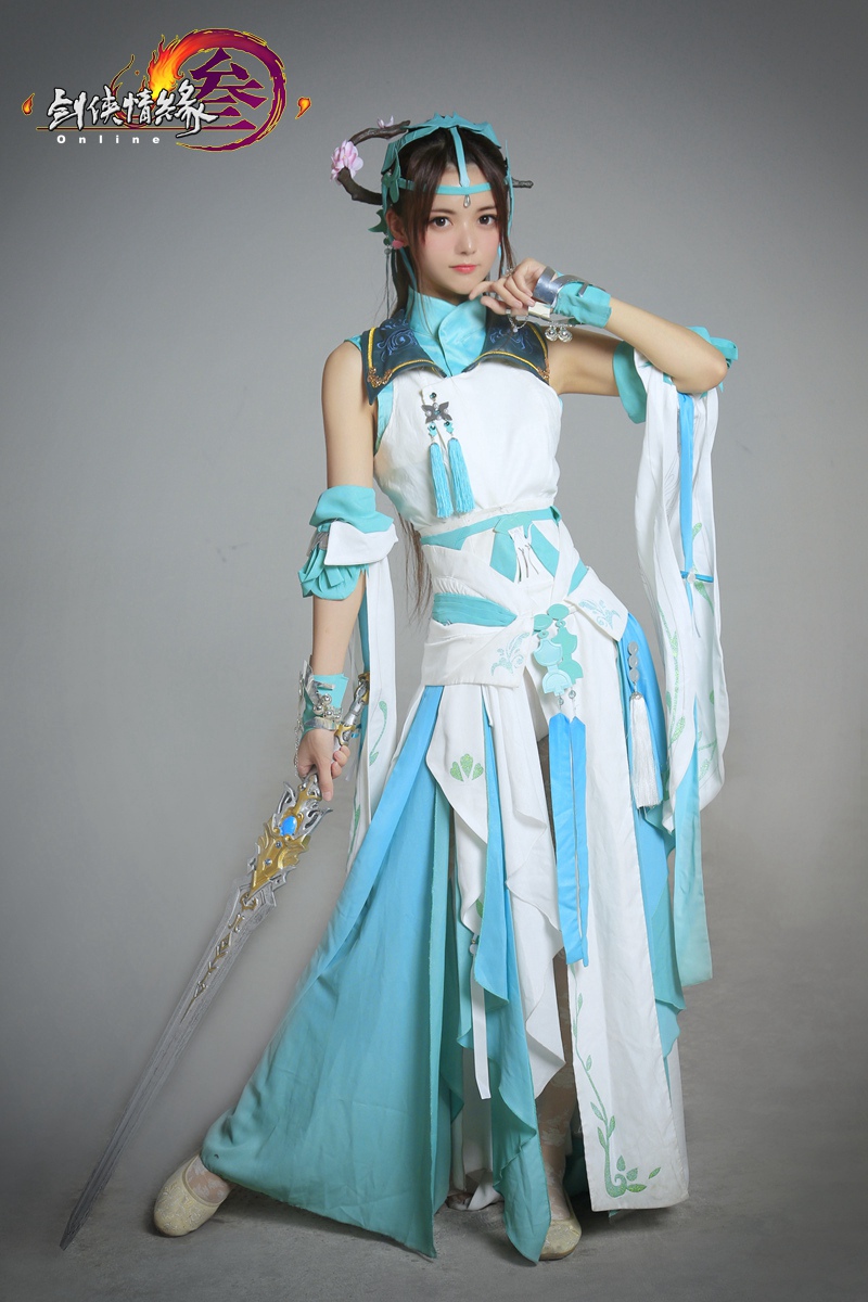 《剑网3》我爱二次元齐搞事 李艺彤cos万花