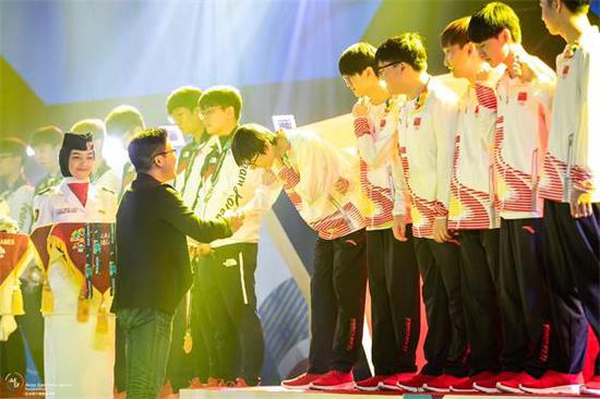 &nbsp; &nbsp; &nbsp;