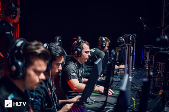 巨人杀手HR力克北狮