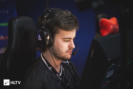 &nbsp; &nbsp; &nbsp;&nbsp;