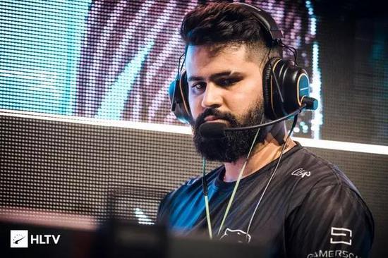 &nbsp; &nbsp; &nbsp;