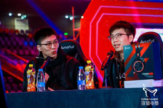 LPL专业解说米勒、macT现场解说