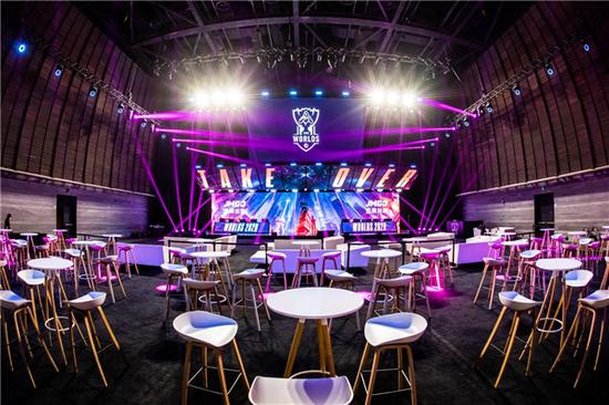 特设观赛区域,圆梦粉丝观赛心愿