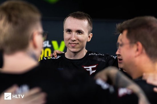 尽管FaZe早早出局，ropz的状态仍然呈持续上升态势