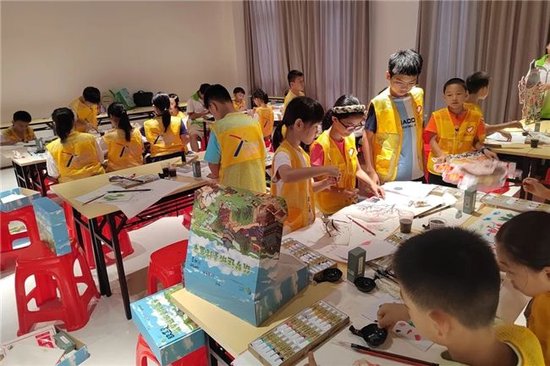 “筑梦这座城·童绘盒子”乡村美育课程