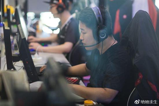 OMG战队训练赛现场图OMG战队训练赛现场图