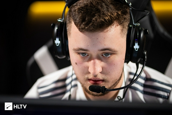 关键先生载物两图轰出恐怖的 2.08 raiting