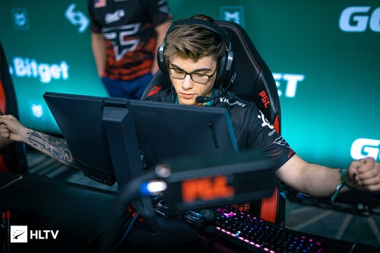 火焰熄灭战舰起航faze成功晋级淘汰赛