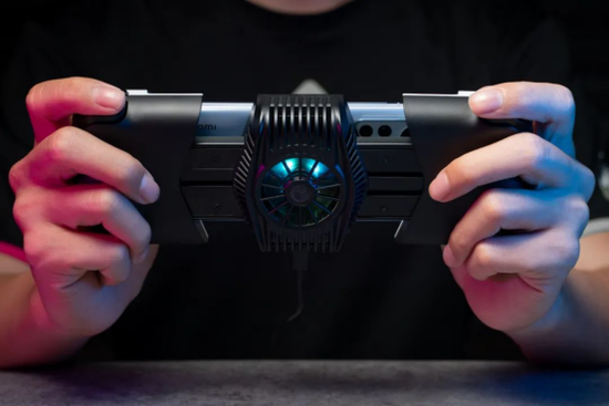 背部7叶风扇+RGB灯珠&nbsp;