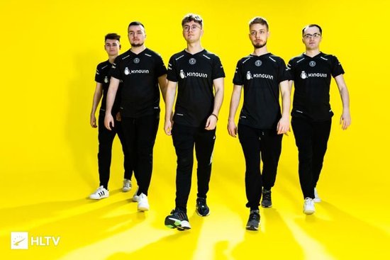 9INE是首支受邀参加“轻骑兵杯”的队伍