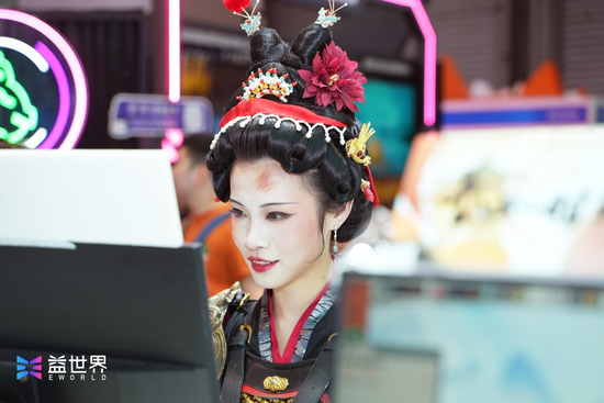 CJ现场,玩家正在试玩《古镇物语》