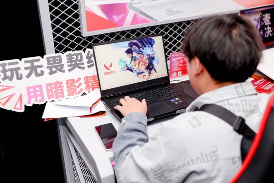 惠普游戏家族走进高校社群，学生玩家热情参与