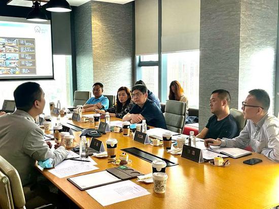 锦江区区委副书记,区政府常务副区长王庆一行 莅临 atlas 寰图