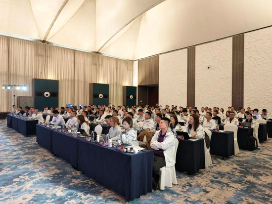 ▲2026年AOC显示器全国操盘手大会主会场