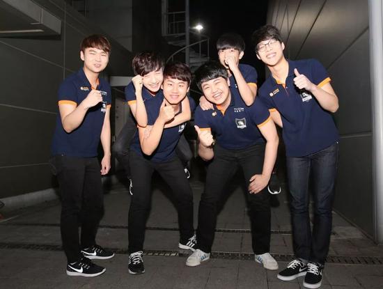 &nbsp; &nbsp; &nbsp;