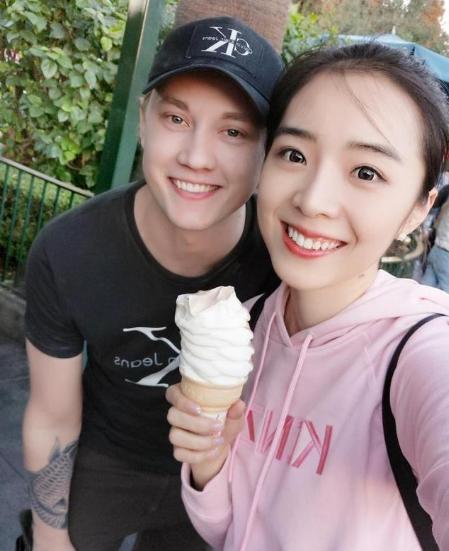 余霜主动承认:我很愿意采访欧成