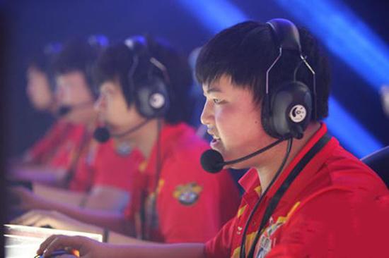 黄金一代所剩无几 Uzi成为中国的标签