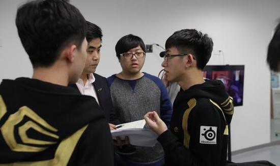 左雾分享蛇队近况：这场胜利非常关键