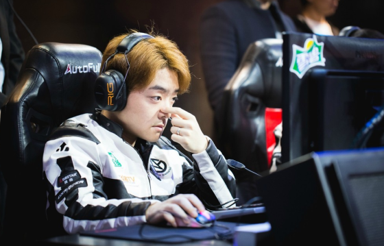 loong专访:从职业理发师蜕到上单大哥