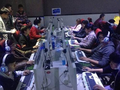 高校办LOL大赛 参赛者成绩要排年级前30%