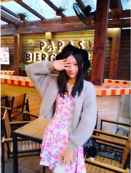 住网吧、被骗、收入低、23岁后退役 这就是真实的电竞女 ...