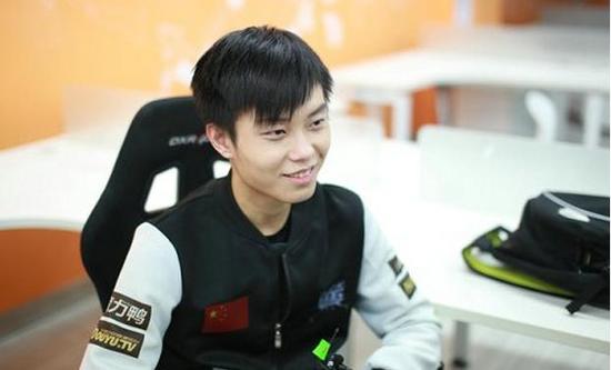 EDG阵容终落幕 Pawn未退役阿布回归