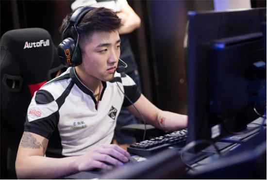 LPL第四周首日前瞻：EDG和RNG豪强会面