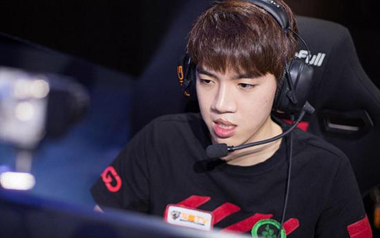 第四周次日前瞻：黑马之战GT迎战WE