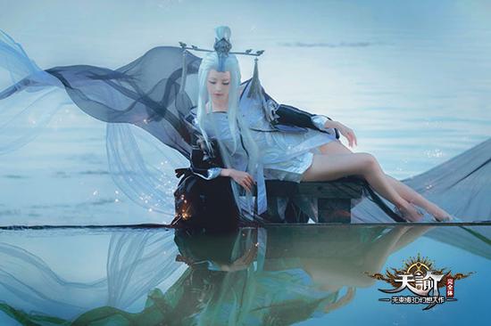 美若画中仙 《天谕》玉虚官方cos惊艳云垂!