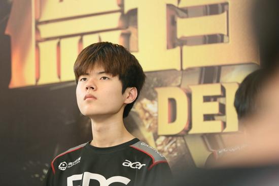 德杯四强赛后采访 EDG：和RNG打要看谁更努力