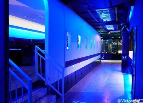 壕！老WE三人组合伙开主题网吧