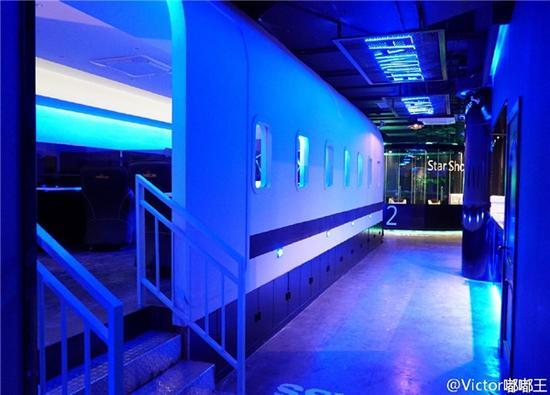 LOL前WE三大成员开的超豪华网咖：80元一小时