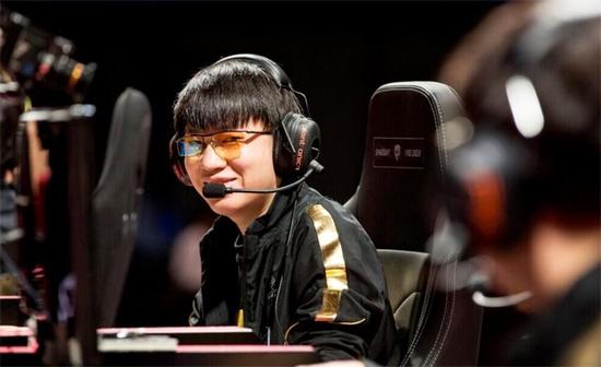 RNG探秘：食物是永恒的话题 目标八强或者四强