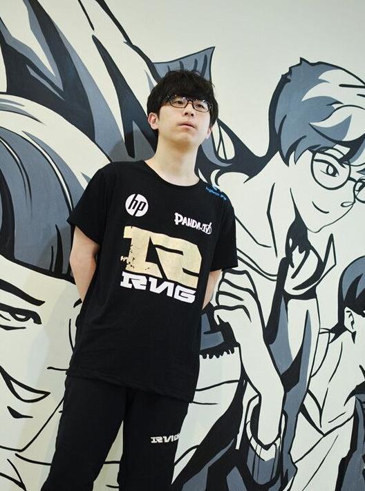 RNG探秘：食物是永恒的话题 目标八强或者四强