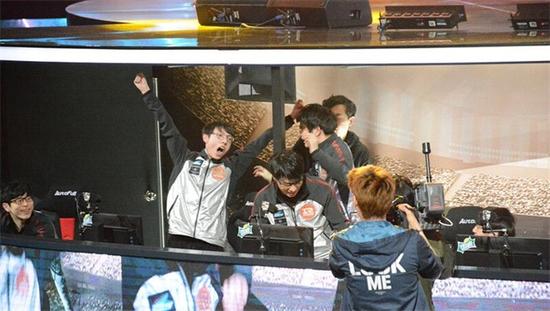 RNG探秘：食物是永恒的话题 目标八强或者四强