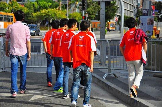 拳头创始人：为S2时WE的失败背锅