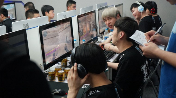 火线职业百科 揭秘CF双狙战术因何而风靡